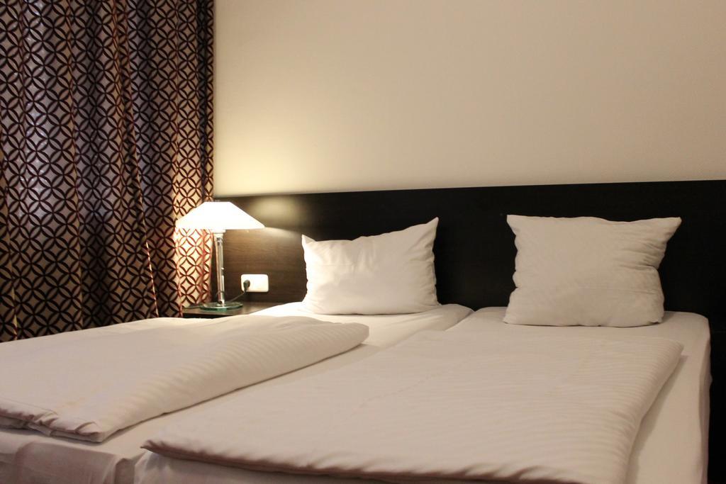 Aariana Hotel Offenbach am Main Exterior photo