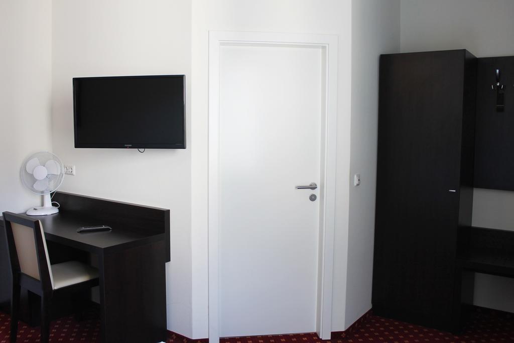 Aariana Hotel Offenbach am Main Exterior photo