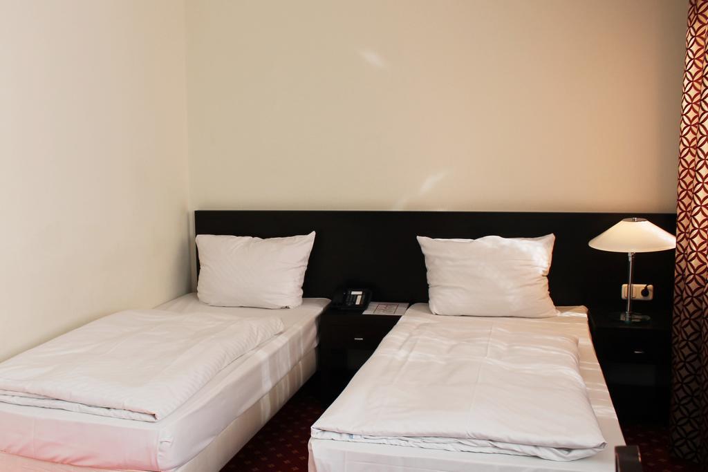 Aariana Hotel Offenbach am Main Exterior photo